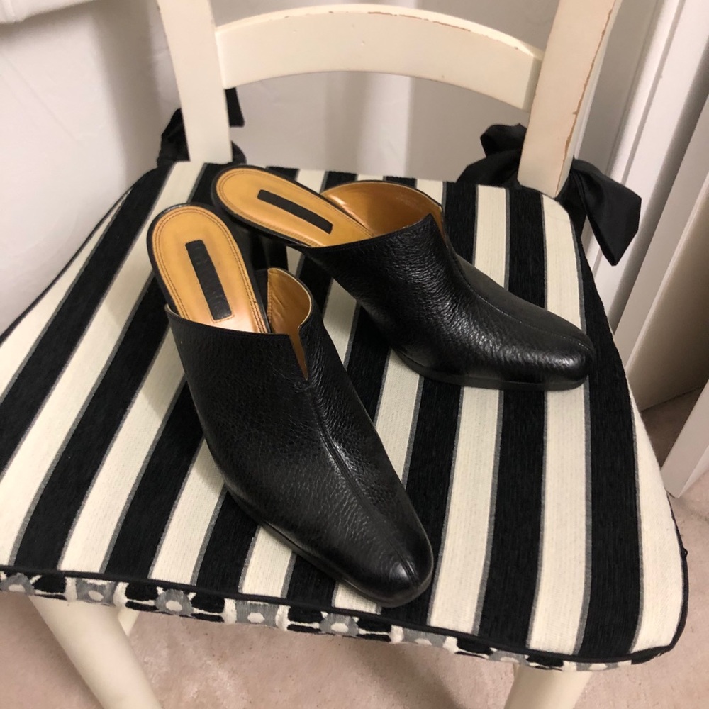 Black Healed Mules